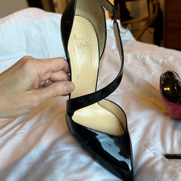 Louis Vuitton Patent Leather Stilettos s40.5 - Picture 4 of 7